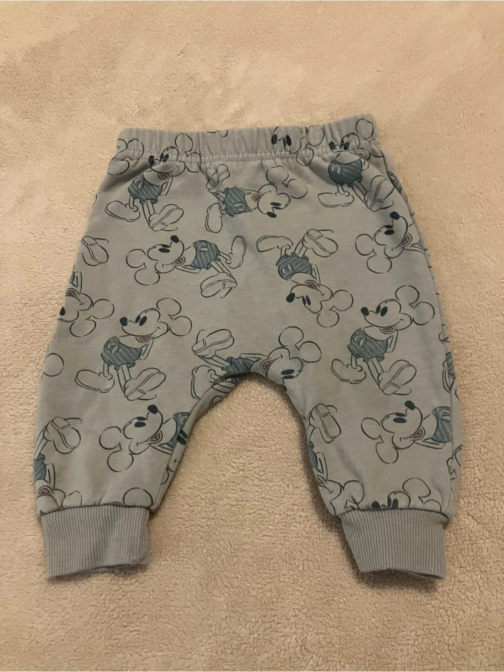 Disney Baby Mickey Mouse 3-Piece Outfit Set 9M Sweatshirt Bodysuit Pants